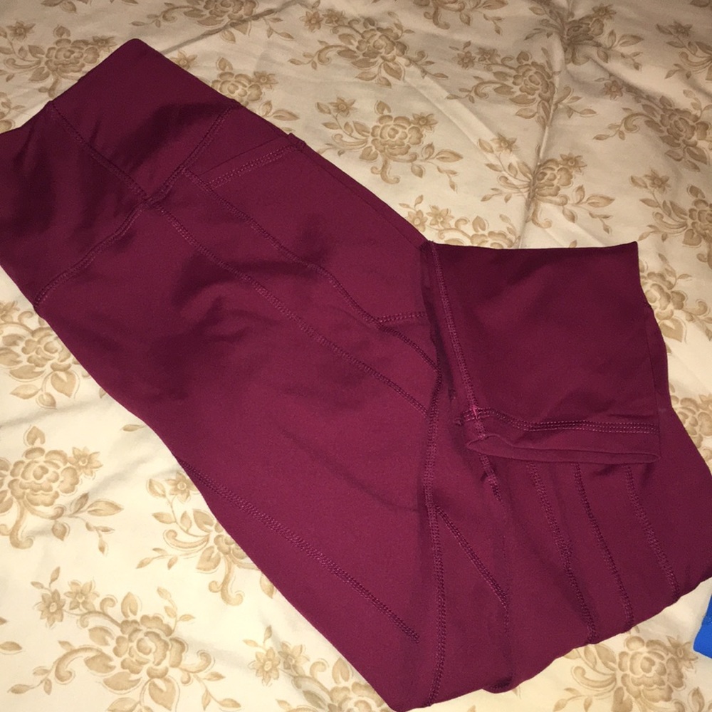 TYC Burgundy Heart Booty leggings